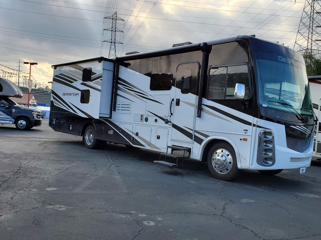 Mike Thompsons RV Super Store | 902 Rv Center Dr, Colton, CA 92324, USA | Phone: (909) 825-2433