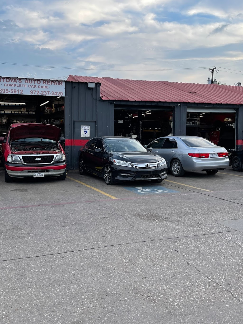 Montoyas Auto Repair | 2315 E Main St suite #5, Grand Prairie, TX 75050, USA | Phone: (214) 395-5912