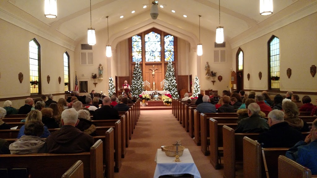 St Francis Xavier Catholic Church | 602 College St, Lake Mills, WI 53551, USA | Phone: (920) 648-2468