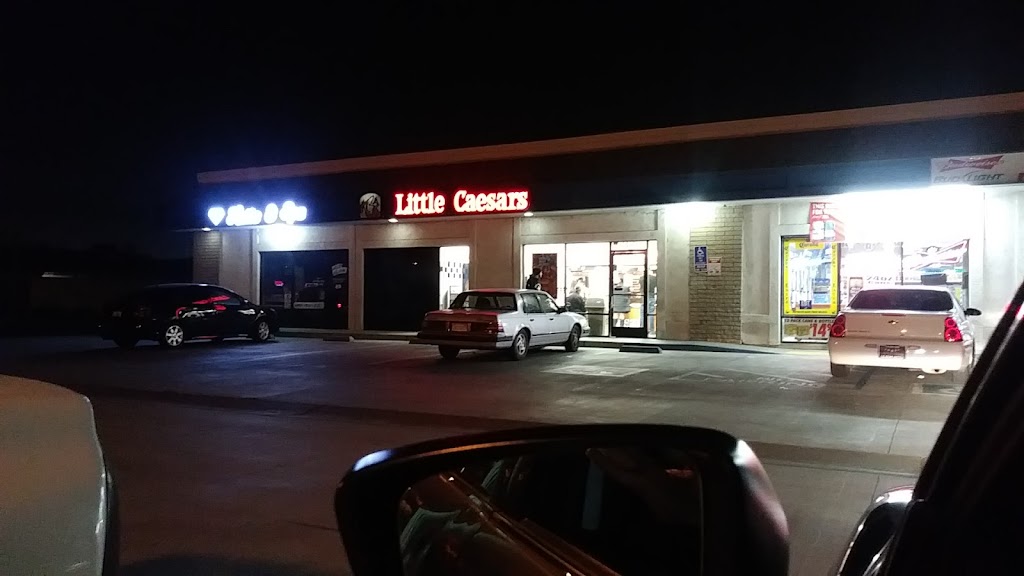 Little Caesars Pizza | 2417 W Caldwell Ave, Visalia, CA 93277, USA | Phone: (559) 636-9334