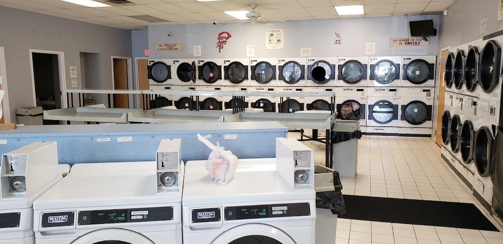 Juniors Coin Laundry | 38669 Mentor Ave, Willoughby, OH 44094 | Phone: (440) 602-9592