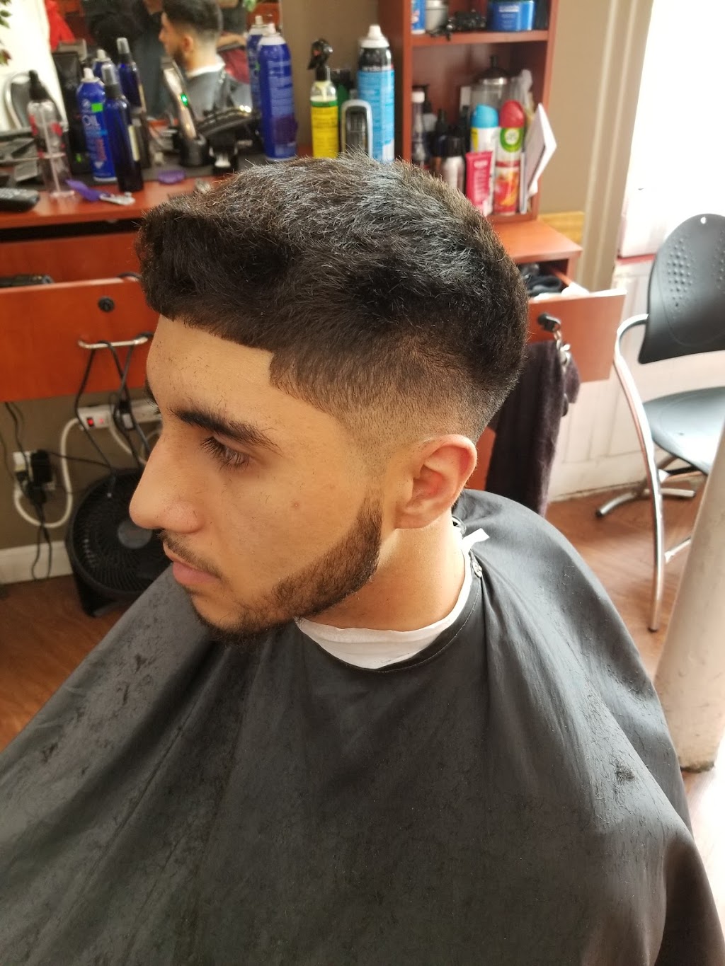 Hair Force 1 Stay Fresh Racine, WI | 1300 Grange Ave, Racine, WI 53405, USA | Phone: (262) 664-9896