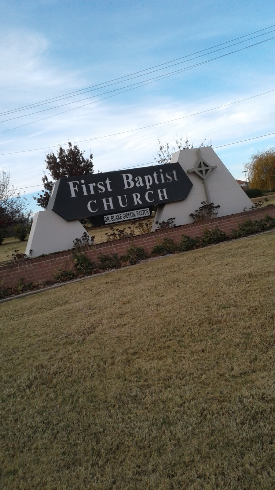 First Baptist Church of Edmond | 1300 E 33rd St, Edmond, OK 73013, USA | Phone: (405) 341-0253