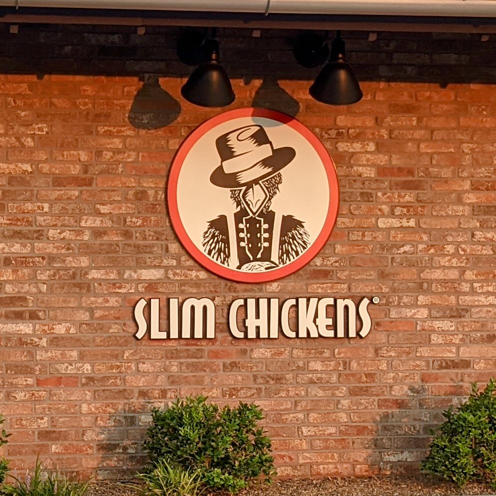 Slim Chickens | 100 SW 19th St, Moore, OK 73160, USA | Phone: (405) 703-8949