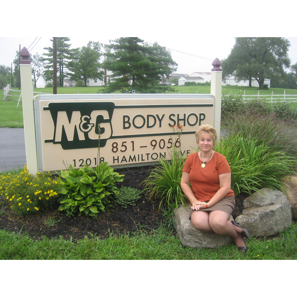 M & G Body Shop | 12018 Hamilton Ave, Cincinnati, OH 45231 | Phone: (513) 851-9056
