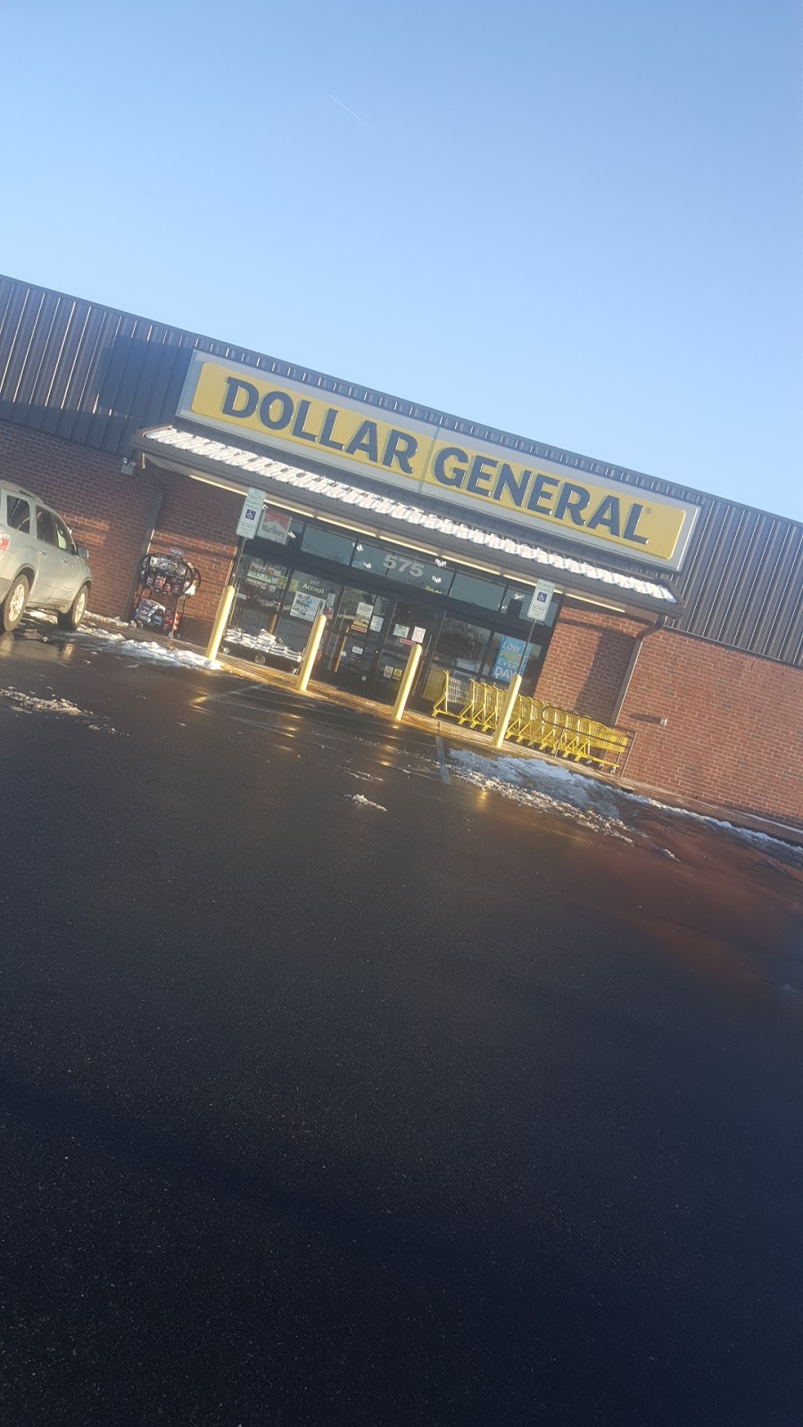 Dollar General | 575 Perry Taylor Rd, Mt Airy, NC 27030, USA | Phone: (336) 551-2352