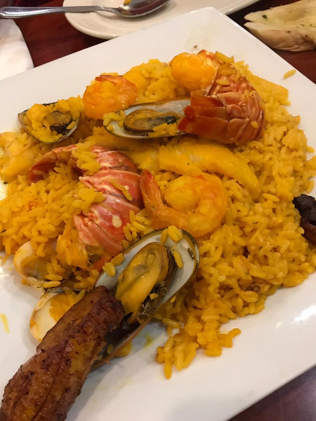 Las Vegas Cuban Cuisine | 2807 E Oakland Park Blvd, Fort Lauderdale, FL 33306, USA | Phone: (954) 564-1370