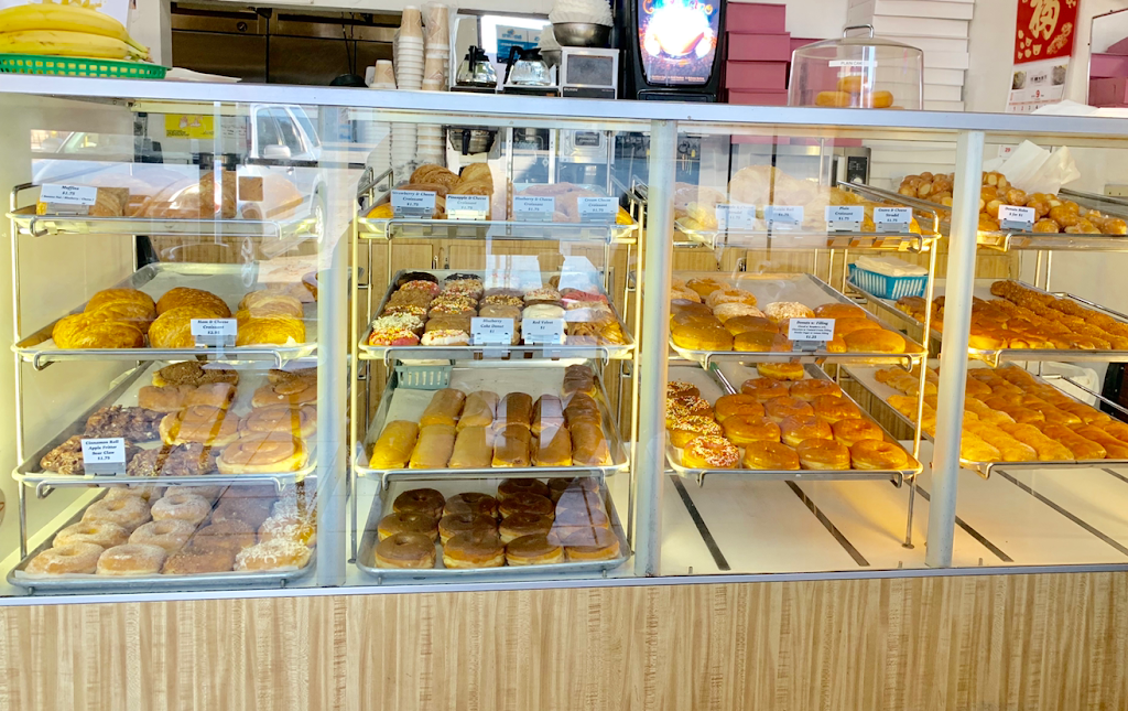 Delicious Donuts | 3087 W Pico Blvd # 8, Los Angeles, CA 90006, USA | Phone: (323) 734-9370