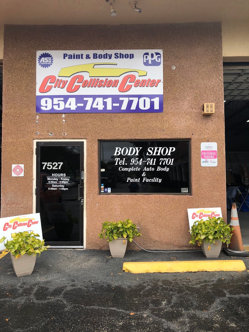 City Collision Center | 7527 W Oakland Park Blvd, Lauderhill, FL 33319, USA | Phone: (954) 741-7701