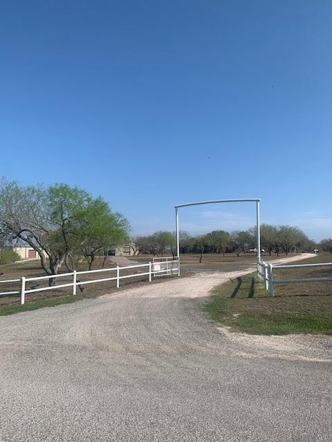 Quail Valley Stables and RV | 4131 Wade St, Robstown, TX 78380, USA | Phone: (361) 537-7418