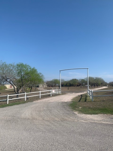 Quail Valley Stables and RV | 4131 Wade St, Robstown, TX 78380 | Phone: (361) 537-7418