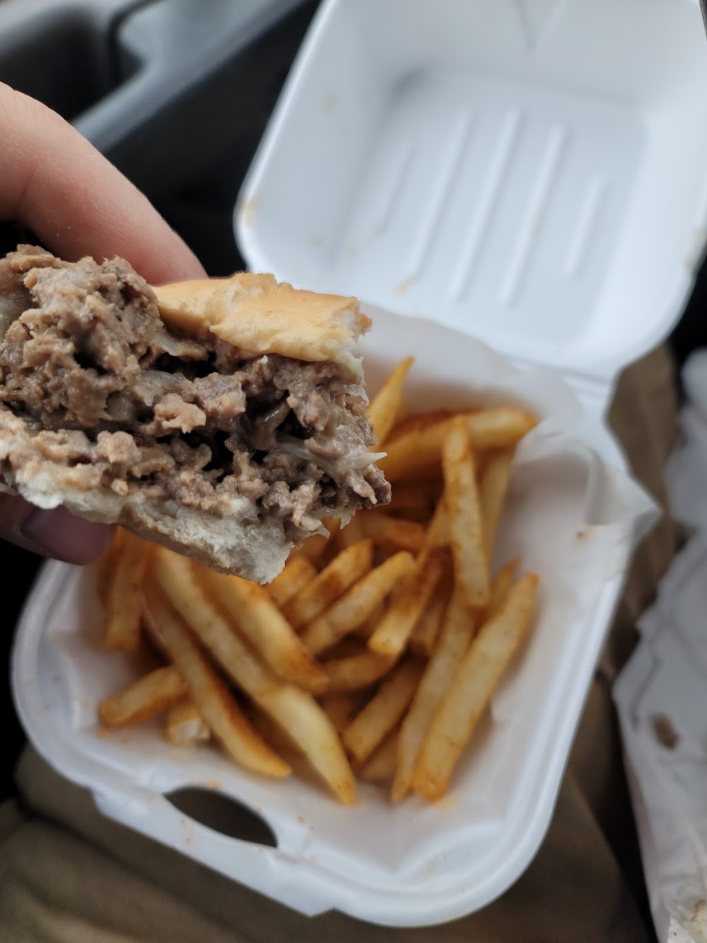 Leftys Cheesesteak | 13680 Pennsylvania Rd, Southgate, MI 48195, USA | Phone: (734) 785-8882