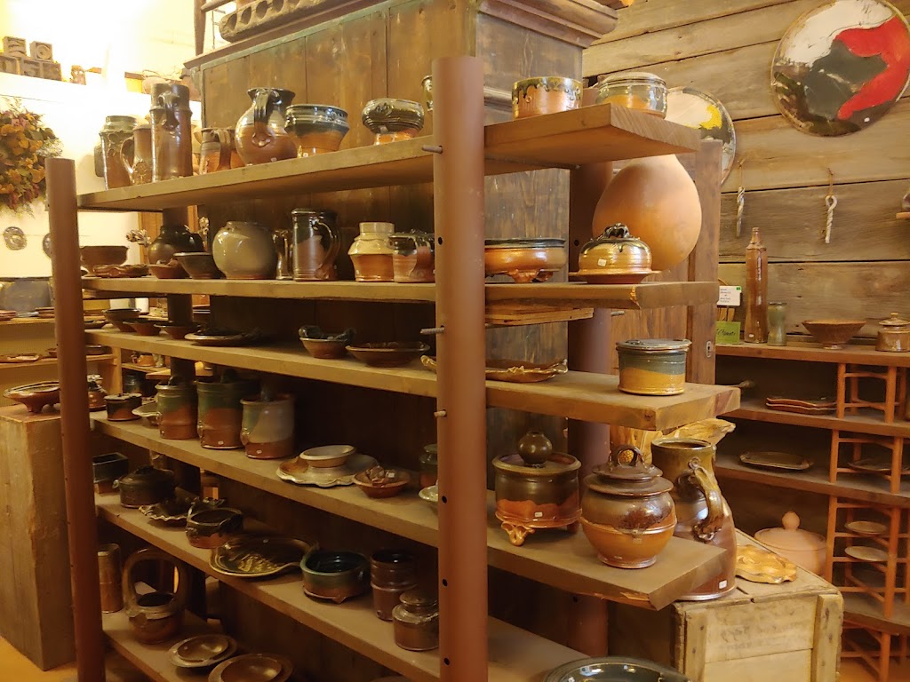 Cedar Creek Pottery | 27639 S 80 Rd, Beatrice, NE 68310, USA | Phone: (402) 228-0138