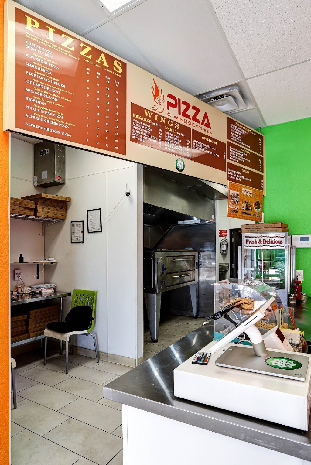 Pizza & Wings Express | 830 W Southern Ave #8, Mesa, AZ 85210, USA | Phone: (480) 361-6815