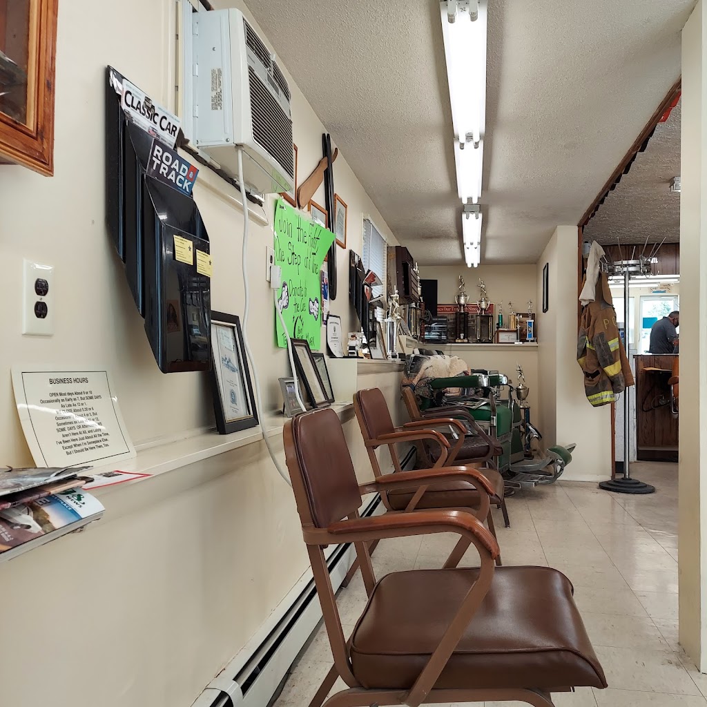 Slyes Barber Shop | 817 Montgomery St, Laurel, MD 20707, USA | Phone: (301) 490-2564