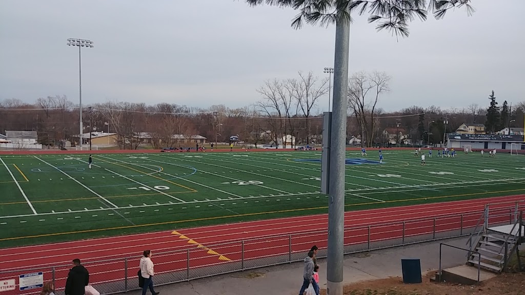 Waldwick High School in 155 Wyckoff Ave, Waldwick, NJ 07463, USA