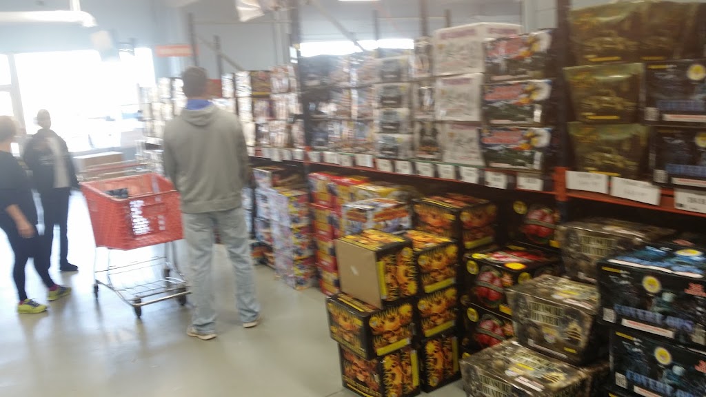 Jakes Fireworks | 928 Gainesville Hwy, Buford, GA 30518, USA | Phone: (470) 345-1394