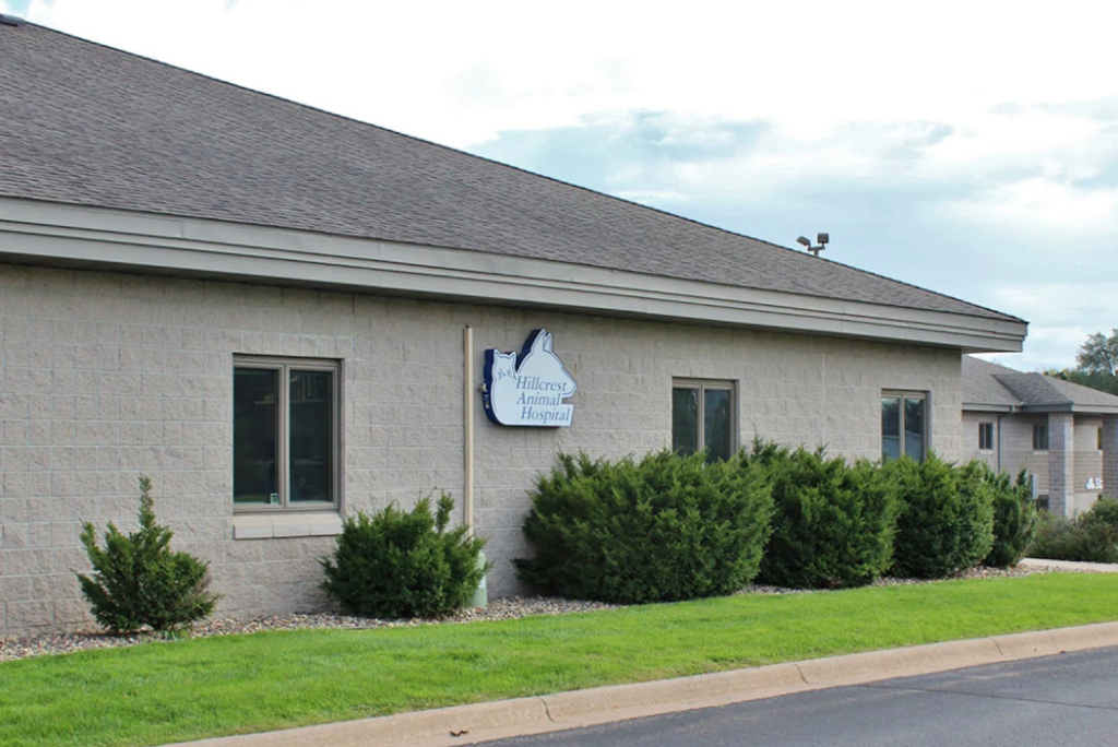 Hillcrest Animal Hospital | 2215 Vine St, Hudson, WI 54016, USA | Phone: (715) 386-1234