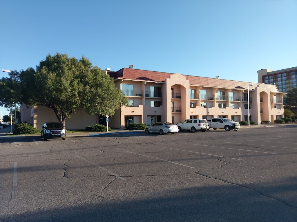 The Querque Hotel | 1760 Menaul Rd NE, Albuquerque, NM 87102, USA | Phone: (505) 889-4000