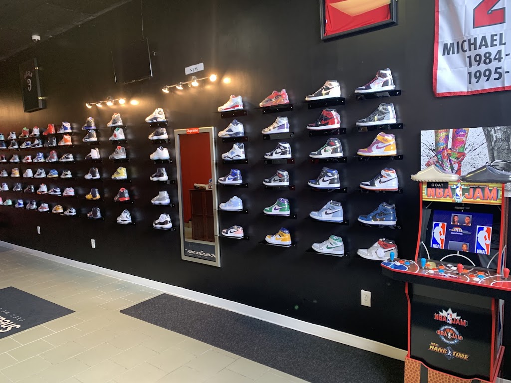 Sneaker Heads Detroit | 27258 Eureka Rd, Taylor, MI 48180 | Phone: (734) 746-8465