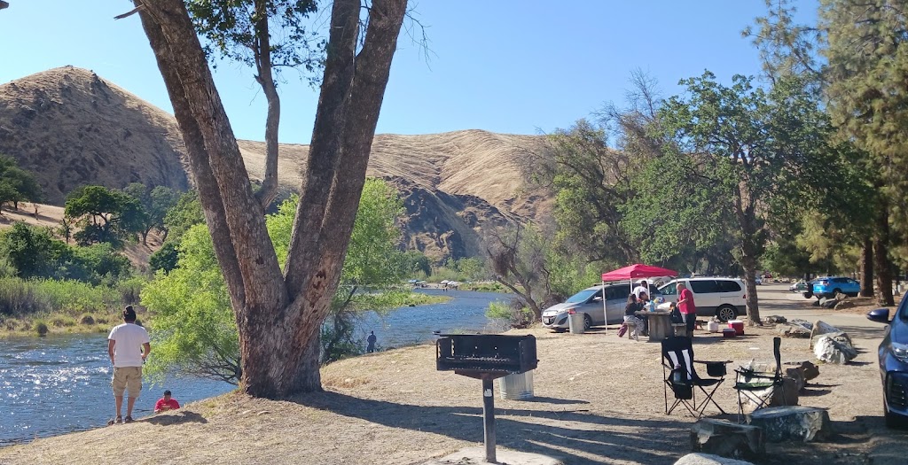 North Riverside Access Park | Sanger, CA 93657, USA | Phone: (559) 787-9500