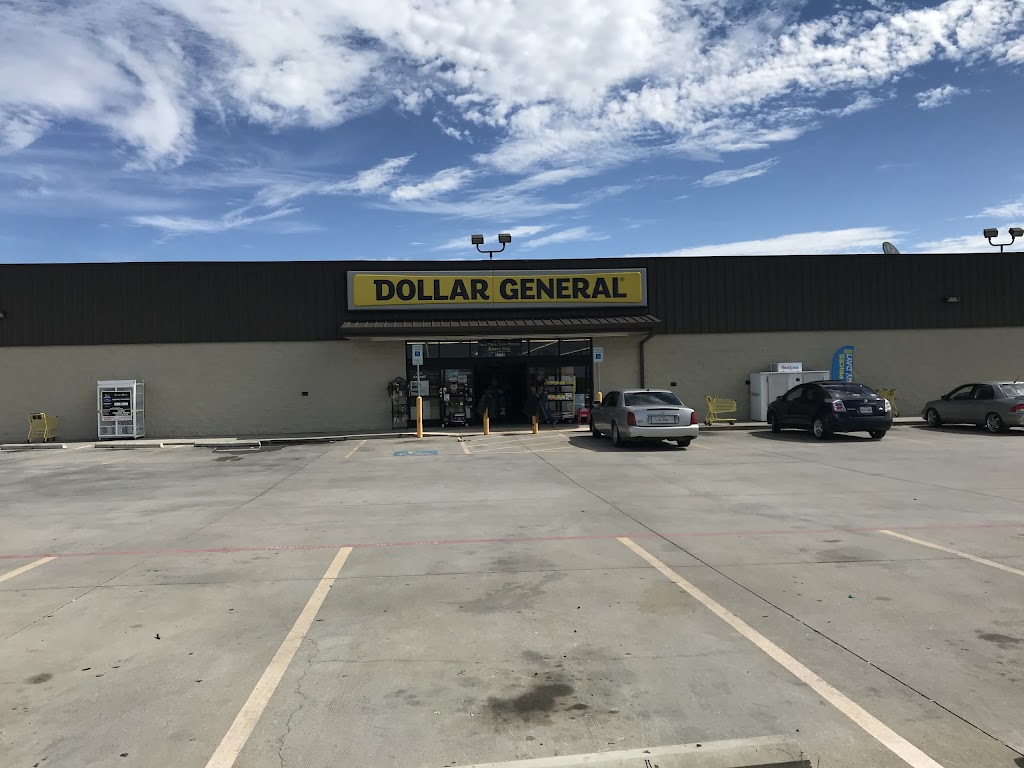 Dollar General | 2772 N Center St, Bonham, TX 75418, USA | Phone: (903) 664-5355