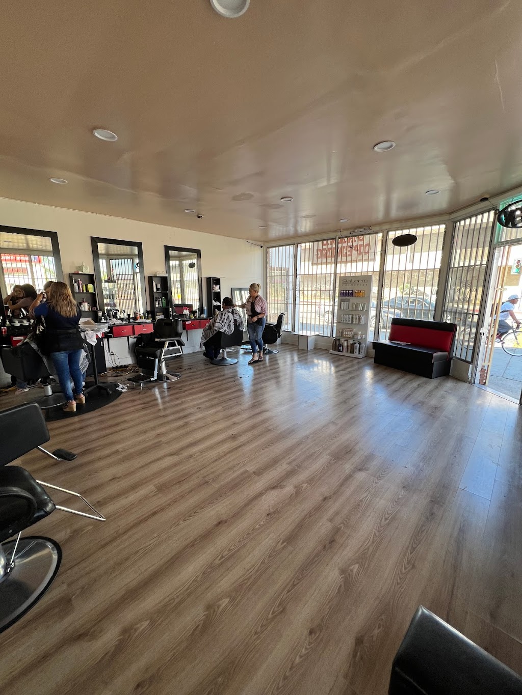 Sofia beauty and barbershop | 1601 W Whittier Blvd, Montebello, CA 90640, USA | Phone: (323) 440-6011