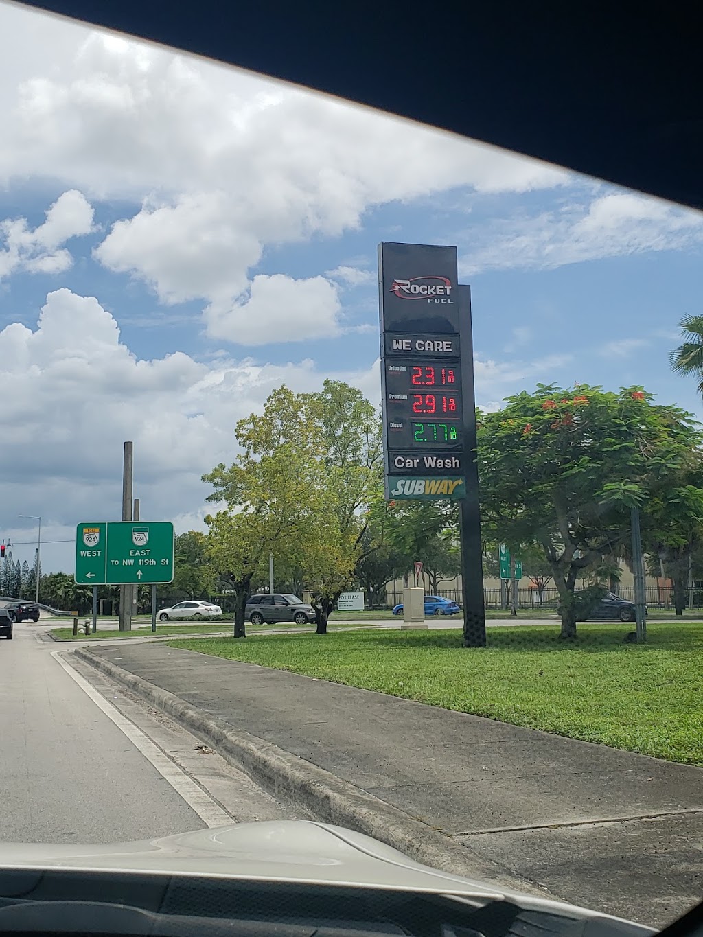 Chevron Hialeah | 900 E 65th St, Hialeah, FL 33013, USA | Phone: (954) 961-5222