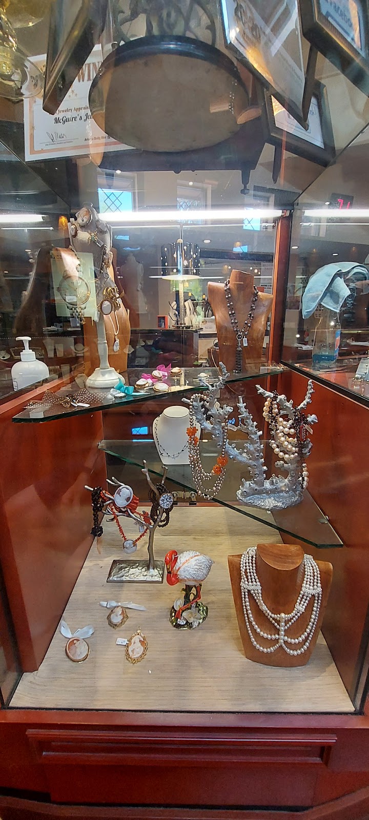 McGuires Jewelers | 230 E Wetmore Rd, Tucson, AZ 85705, USA | Phone: (520) 622-7532