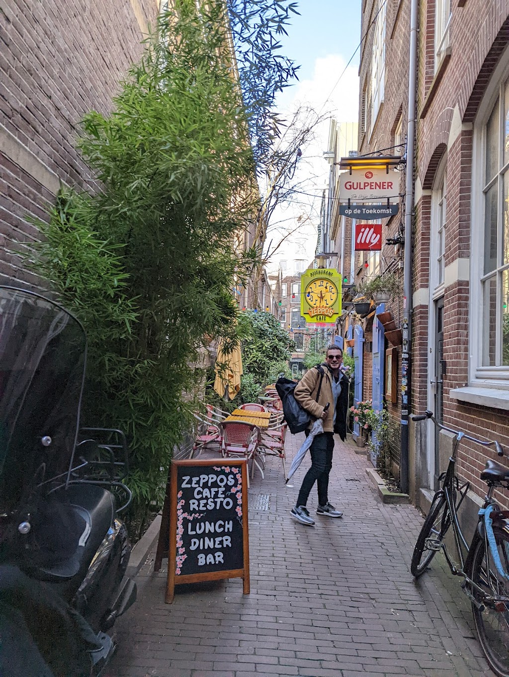 Free walking tour Amsterdam | Spuistraat 68 F, 1012 TW Amsterdam, Netherlands | Phone: 085 016 3654