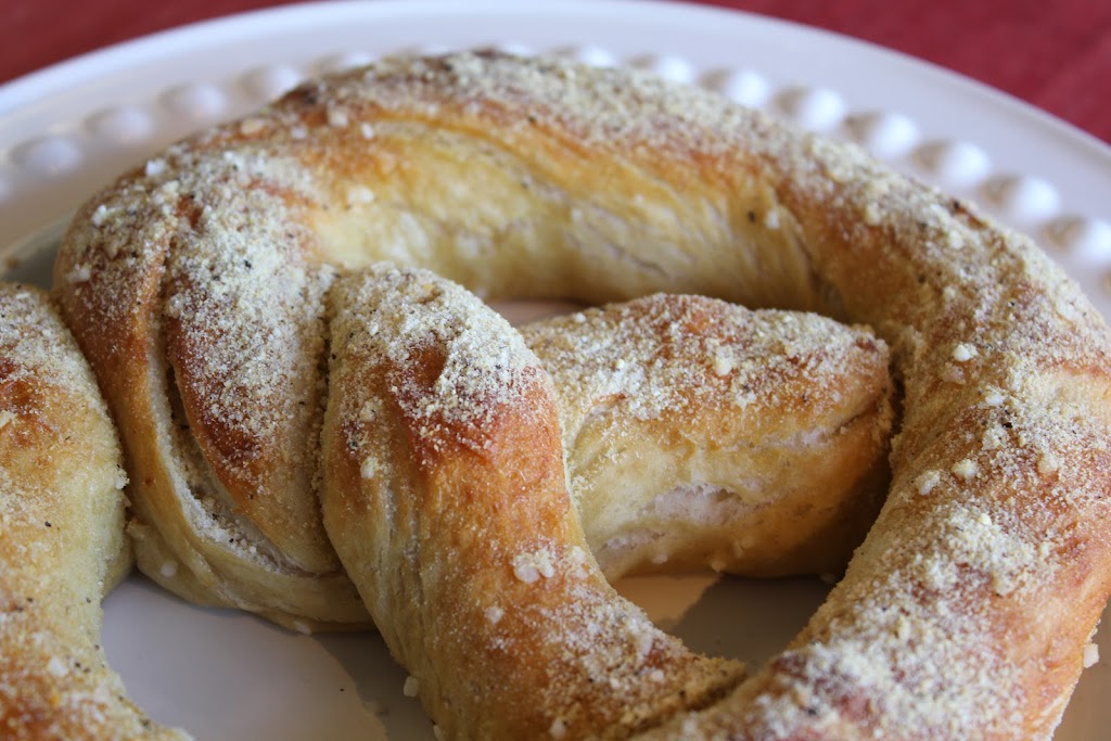 Bens Soft Pretzels-Grandscape | 5752 Grandscape Blvd suite 115, The Colony, TX 75056, USA | Phone: (972) 410-0030