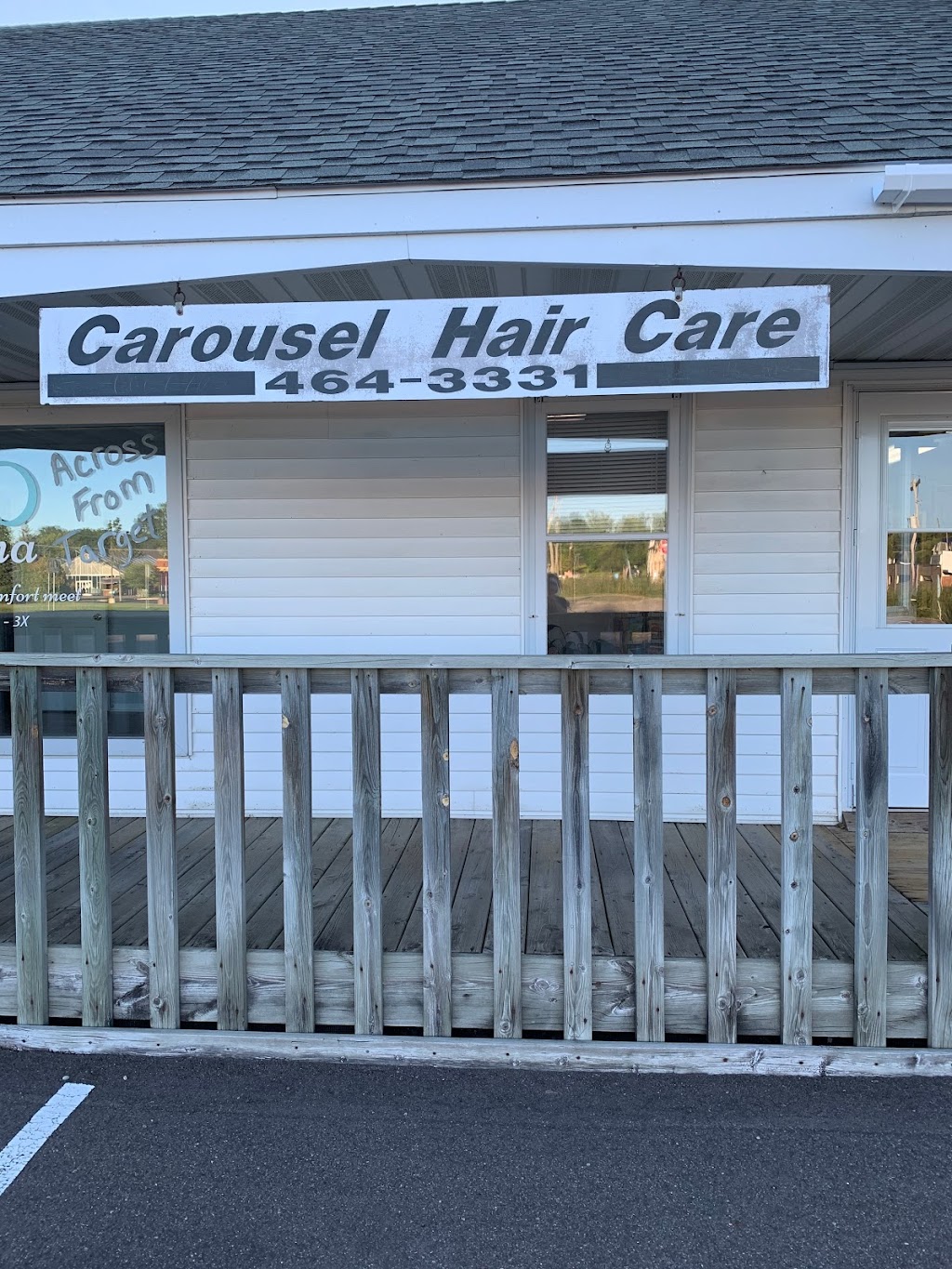 Carousel Family Hair Care | 633 Lake St S, Forest Lake, MN 55025, USA | Phone: (651) 464-3331