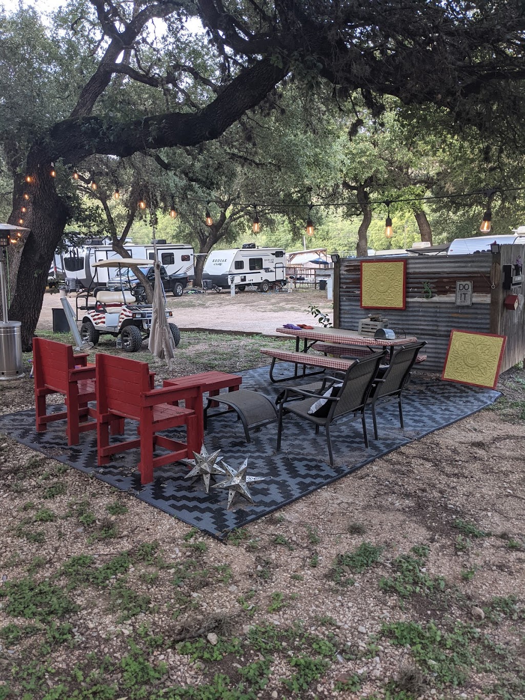 Ol River RV Park | 8511 River Rd, New Braunfels, TX 78132, USA | Phone: (830) 964-4443