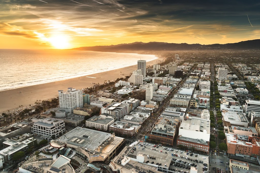 Collin Ellingson | L.A. Coastal Real Estate | Compass | 2115 Main St, Santa Monica, CA 90405, USA | Phone: (310) 699-1858