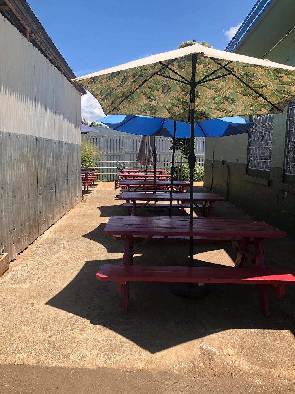 Jenny’s Shrimp Truck in 66528a Kamehameha Hwy, Haleiwa, HI 96712, USA