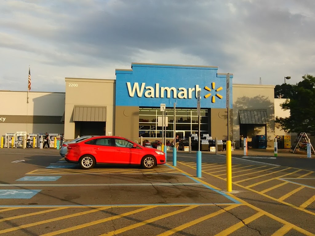 Walmart | 2200 Washington Pike, Carnegie, PA 15106, USA | Phone: (412) 429-1285