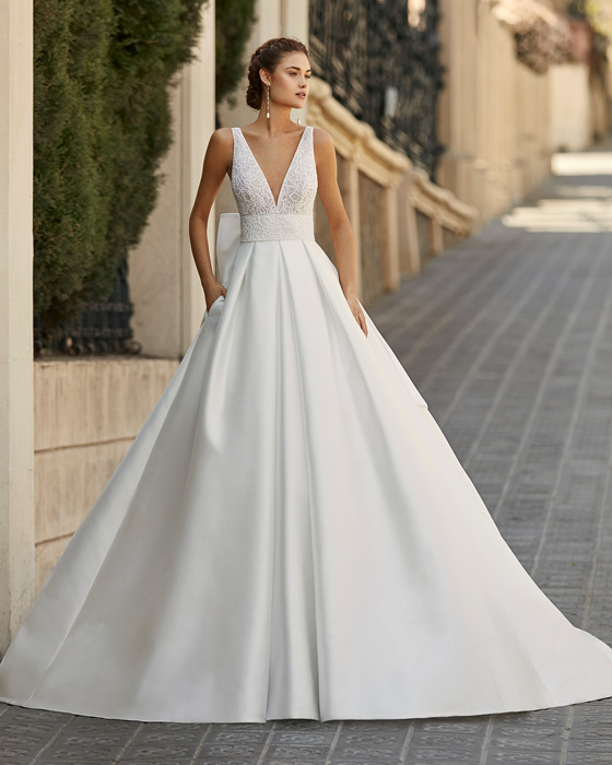 Annas Bridal | 8804 Pear Tree Village Ct ste b, Alexandria, VA 22309, USA | Phone: (703) 360-4272