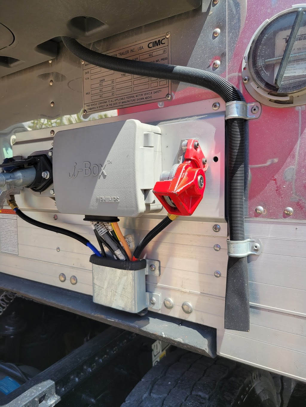 Whitfield Foods Inc | 125 Fowler St, Montgomery, AL 36104, USA | Phone: (334) 263-2541