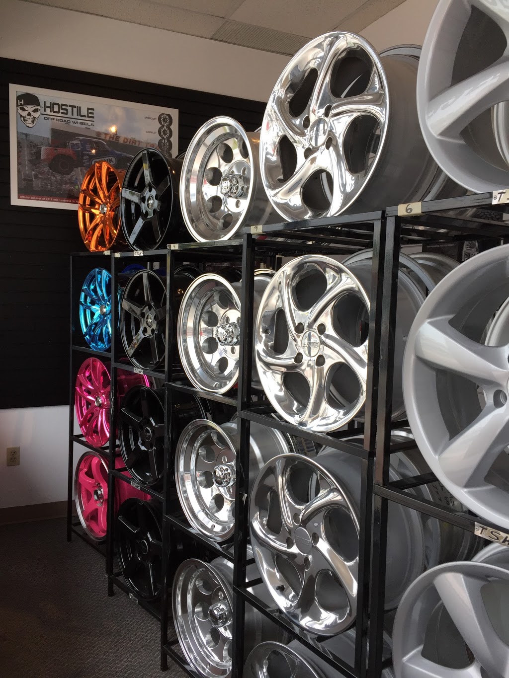 Action Wheel & Tire | 3178 Walker Rd, Windsor, ON N8W 3R5, Canada | Phone: (519) 972-3131