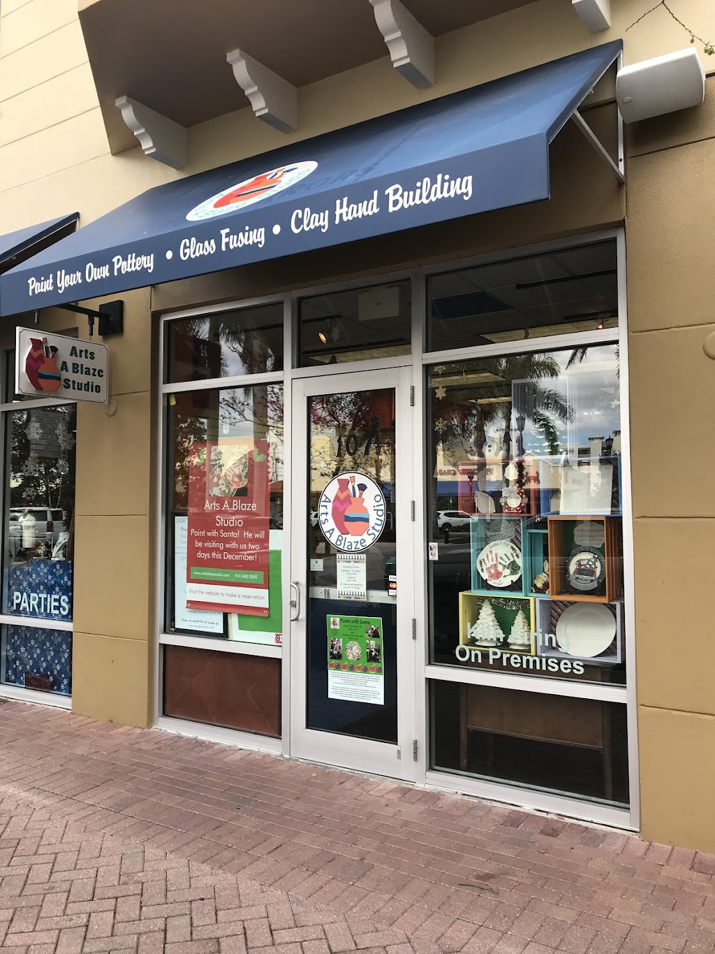 Arts A Blaze Studio | 8111 Lakewood Main St #107, Bradenton, FL 34202, USA | Phone: (941) 306-5840