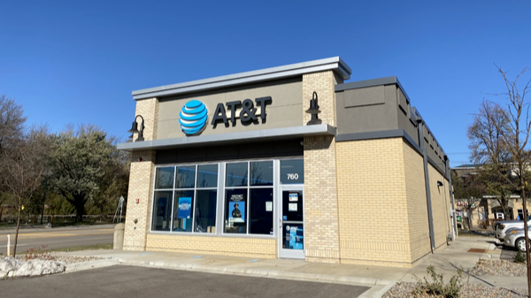 AT&T Store | 760 N Chestnut St, Chaska, MN 55318, USA | Phone: (952) 361-0731