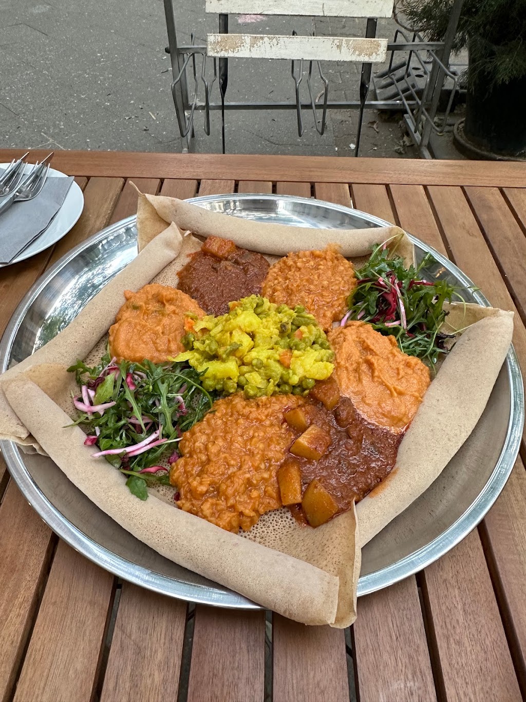 TZOM - Eritrean Restaurant | Dieffenbachstraße 69, 10967 Berlin, Germany | Phone: 0173 2645700