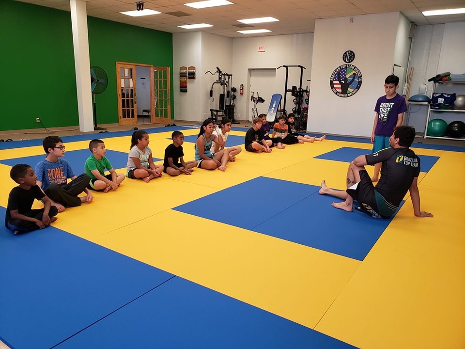 Brazilian Top Team Irving - Brazilian Jiu Jitsu | 555 W Airport Fwy Suite 160, Irving, TX 75062, USA | Phone: (214) 498-7437