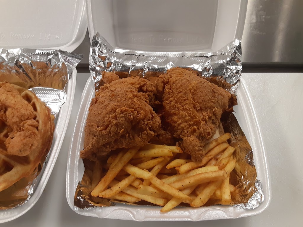 Lil Mamas Chicken Shack | 3924 W Red Bird Ln, Dallas, TX 75237, USA | Phone: (214) 272-7977