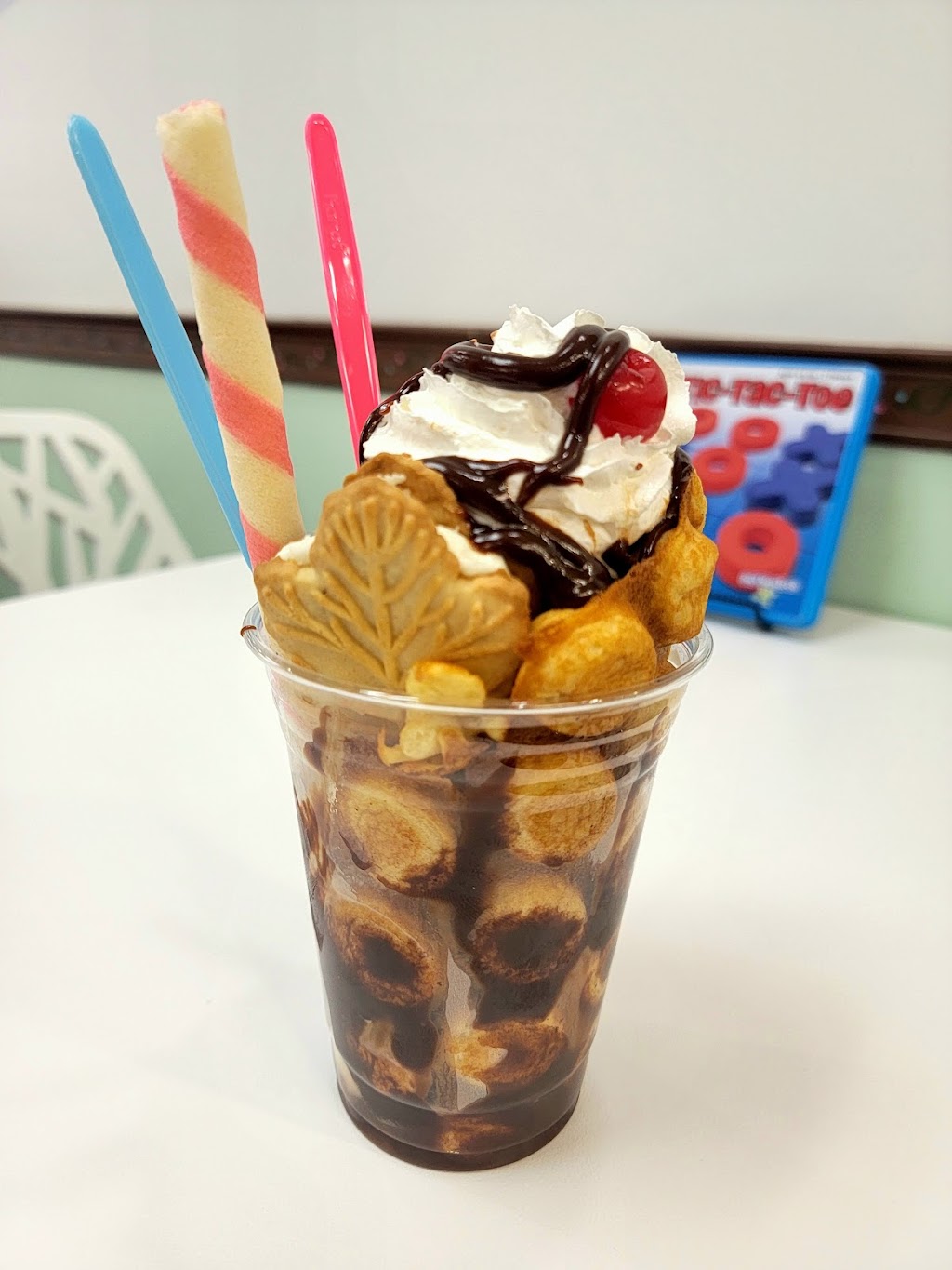 Swirl Fro-Yo | 3614, 2140 West Rd, Trenton, MI 48183, USA | Phone: (734) 561-3881