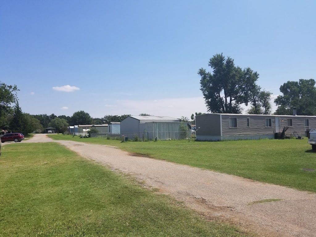 Major Mobile Home Park Inc | 800 S 3rd St, Kingfisher, OK 73750, USA | Phone: (405) 375-5280