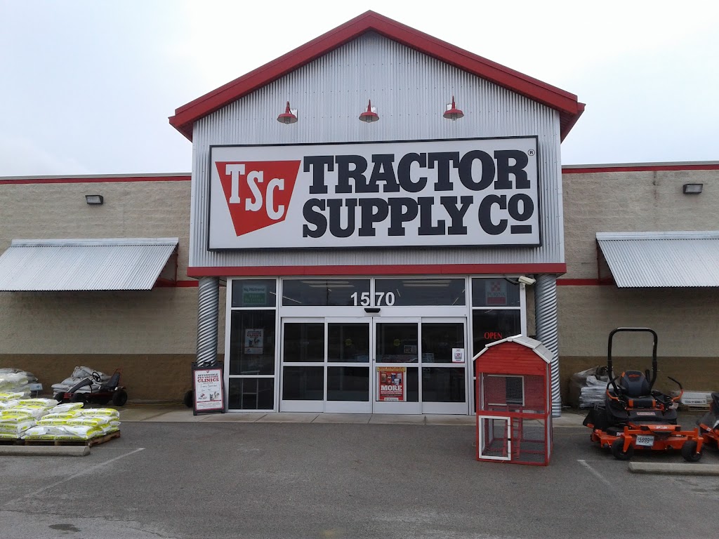 Tractor Supply Co. | 1570 IL-15, Belleville, IL 62221, USA | Phone: (618) 355-9512