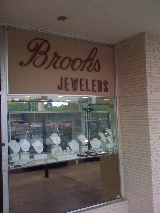 Brooks Jewelers | 2073 El Camino Real, Santa Clara, CA 95050, USA | Phone: (408) 241-8101