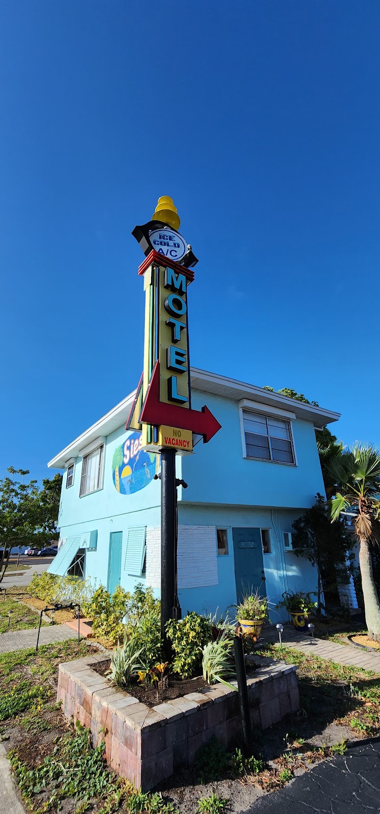 Siesta Motor Inn | 2006 S Washington Ave, Titusville, FL 32780, USA | Phone: (321) 267-1455