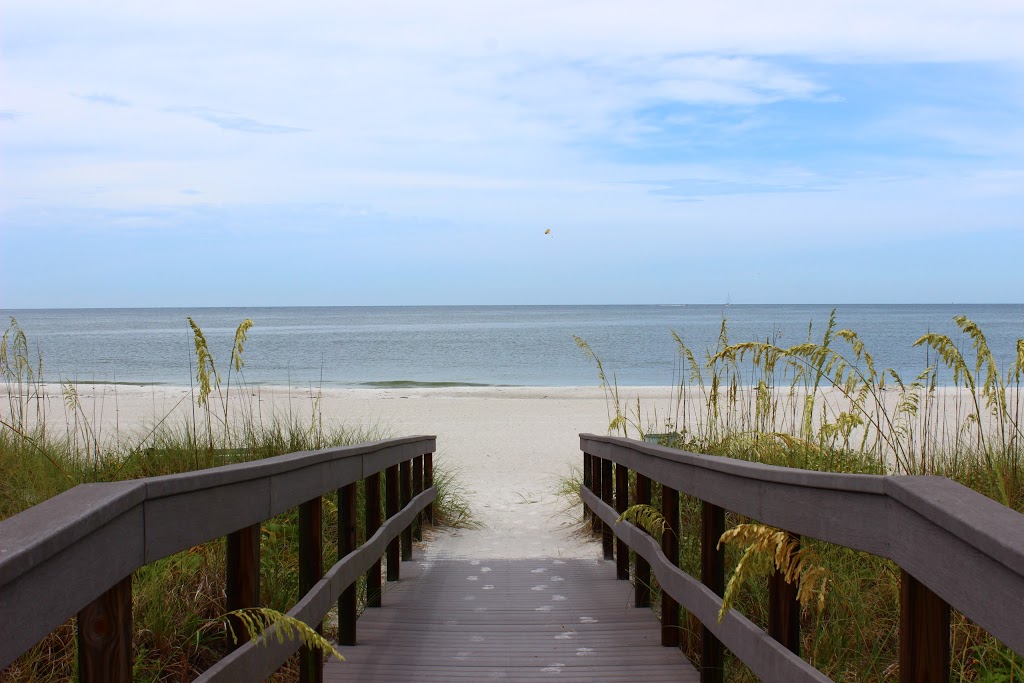 Florida Sun Vacation Rentals | 1825 Sutherland Dr West, Palm Harbor, FL 34683, USA | Phone: (727) 831-1326